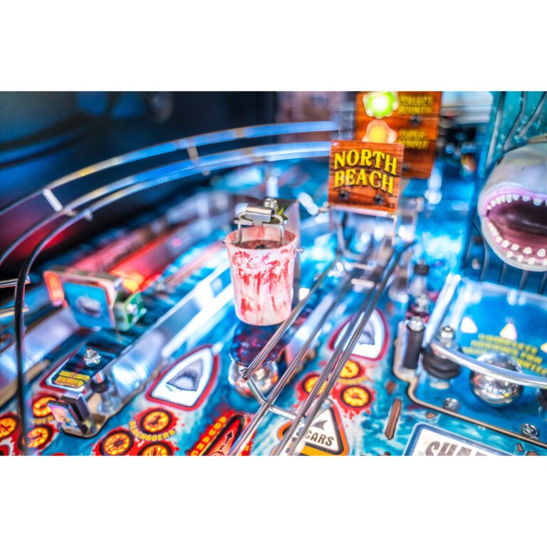 Jaws Pro Pinball Machine by Stern - Image 10